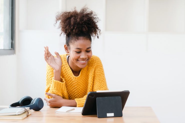 how-colleges-universities-increase-enrollment-with-synchronous-online-programs-blog-thumbnail